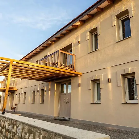 Луксозна вила Vevi Villas